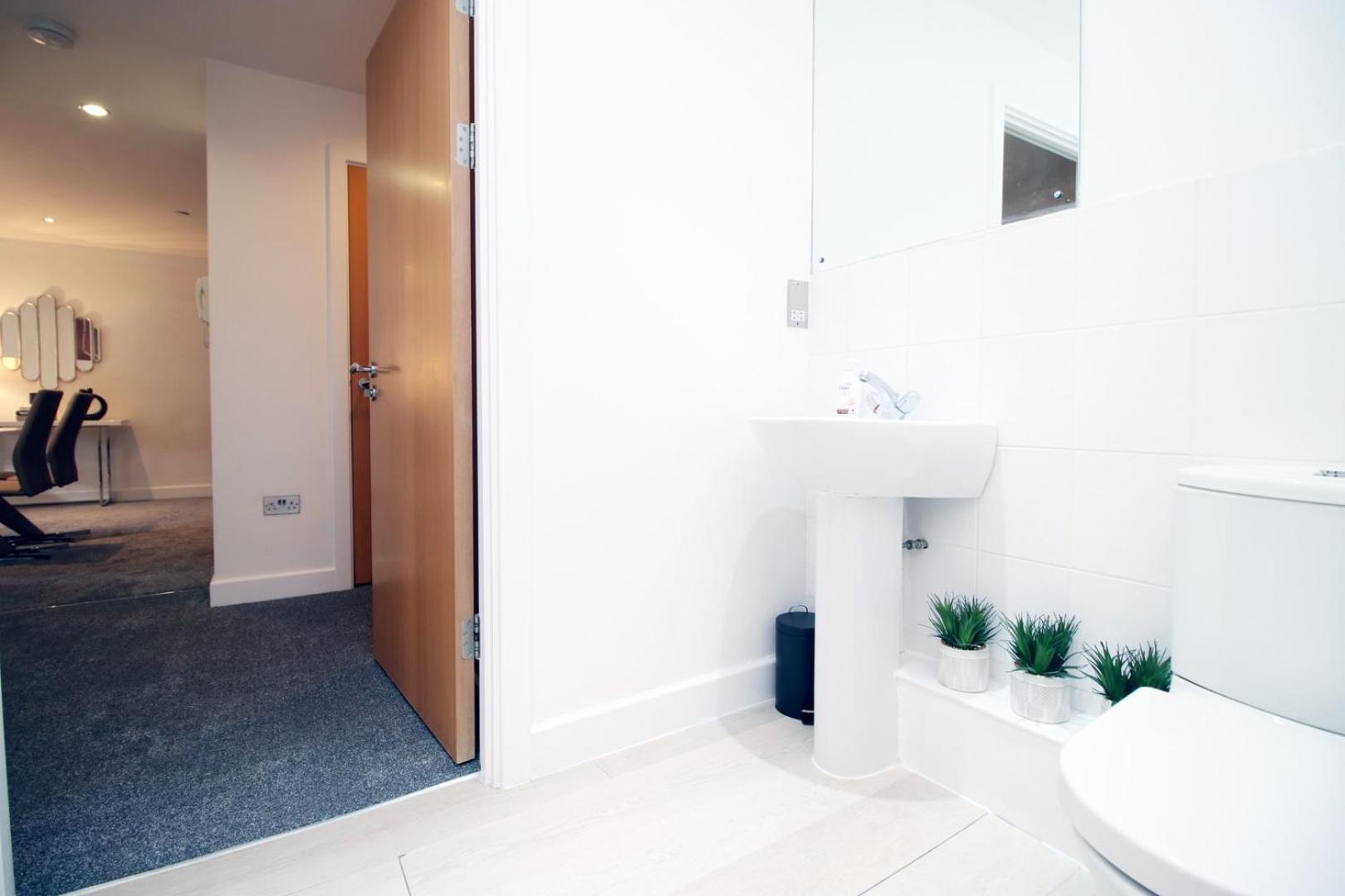 2Br Near City Centre Bristol Exterior photo